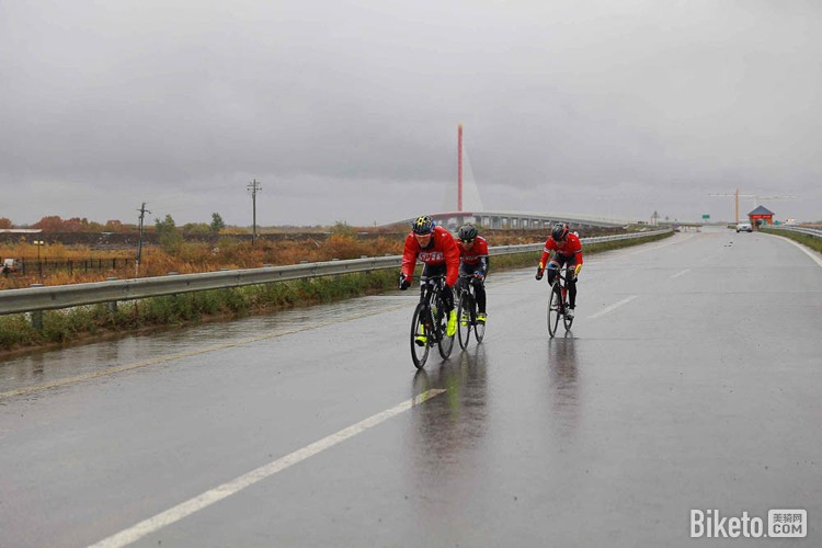 �ڶ��조��Ϲ�ӵ����ж����г�������