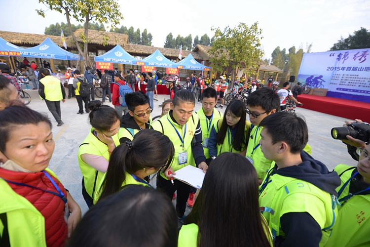 �����Ϫ��2015�׽�ɽ�����г�������������Ļ