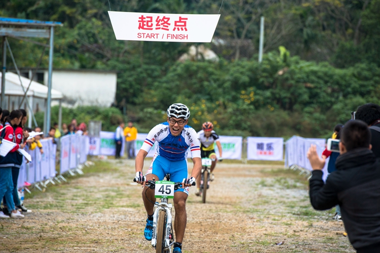 海南自行车联赛,琼中,国际旅游岛,山地车比赛,业余比赛,环岛赛 海南自行车联赛,琼中,国际旅游岛,山地车比赛,业余比赛,环岛赛