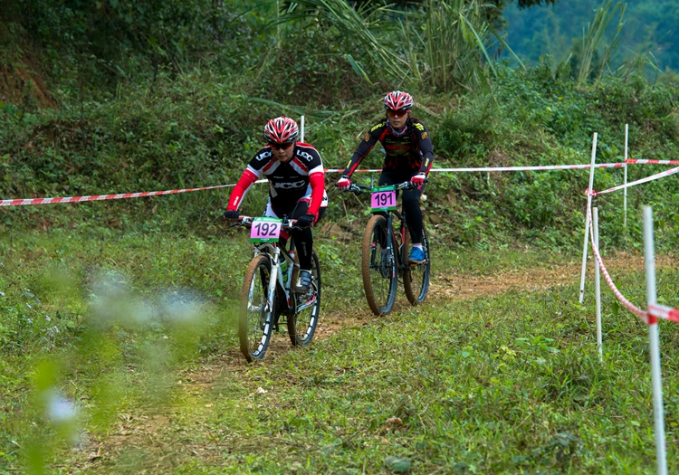 海南自行车联赛,琼中,国际旅游岛,山地车比赛,业余比赛,环岛赛 海南自行车联赛,琼中,国际旅游岛,山地车比赛,业余比赛,环岛赛