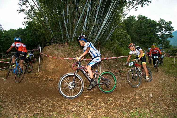 海南自行车联赛,琼中,国际旅游岛,山地车比赛,业余比赛,环岛赛 海南自行车联赛,琼中,国际旅游岛,山地车比赛,业余比赛,环岛赛