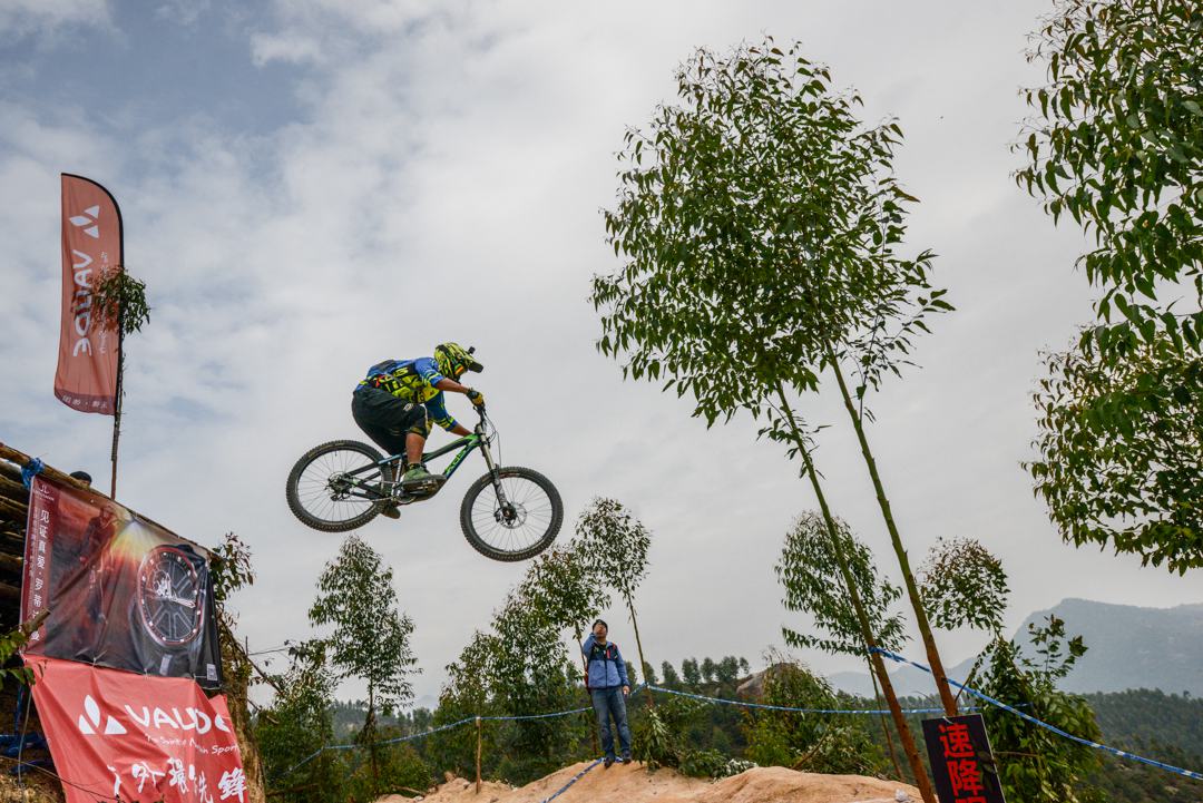 潮州首届紫莲山国际速降邀请赛 潮州首届紫莲山国际速降邀请赛