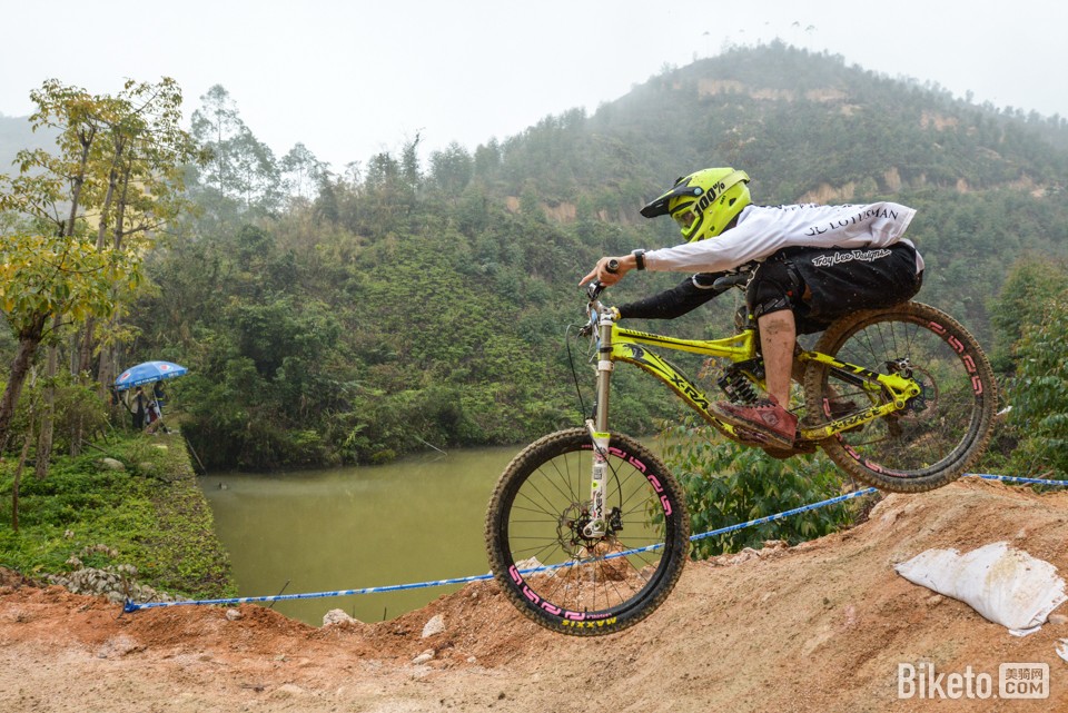 潮州首届紫莲山国际速降邀请赛 潮州首届紫莲山国际速降邀请赛