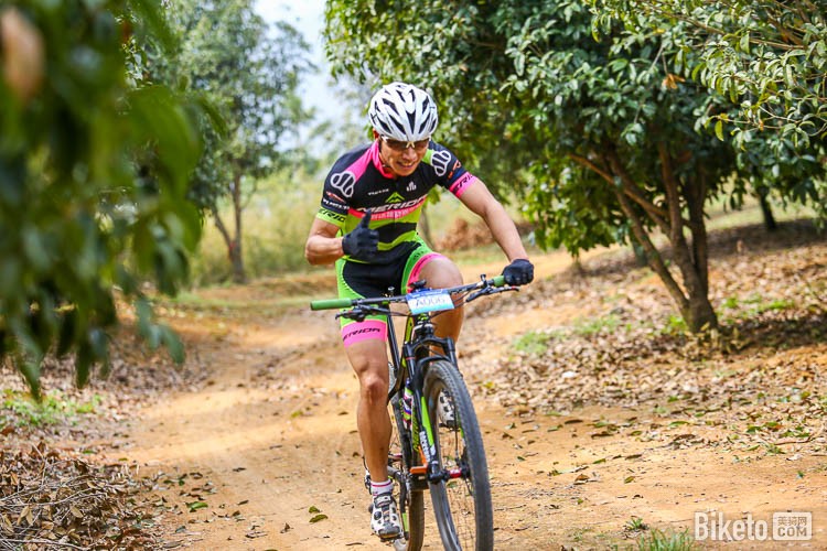 ���չ�·���г���,ɽ�����г�,ҵ�����г�����