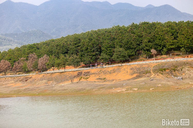 ���չ�·���г���,ɽ�����г�,ҵ�����г�����