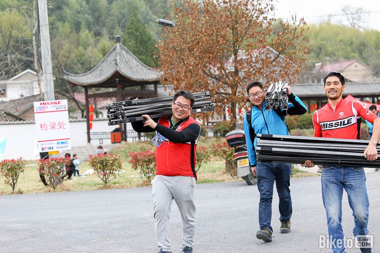 ���չ�·���г���,ɽ�����г�,ҵ�����г�����