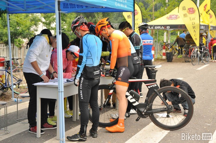 2016�ڶ��컷����ҵ�๫·���г����ڶ����������ʱ��