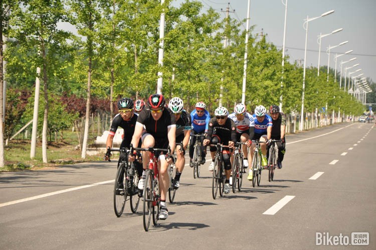 2016�ڶ��컷����ҵ�๫·���г����ڶ����������ʱ��