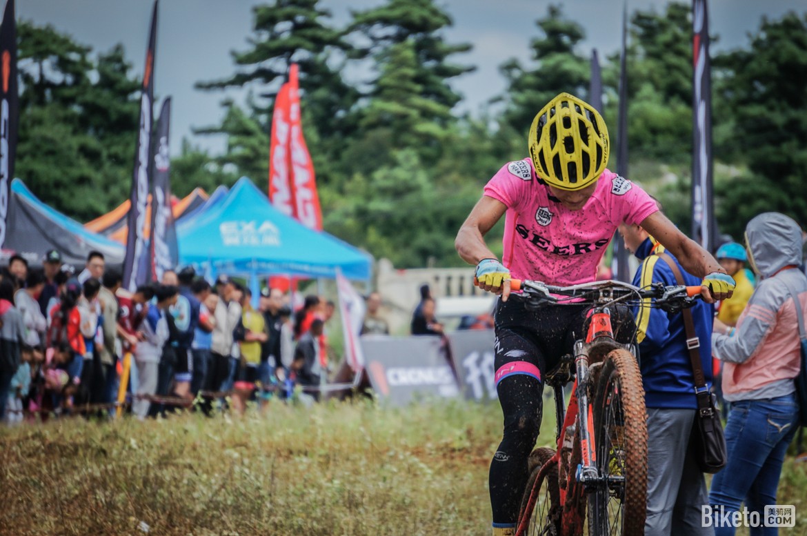 ��·�ˡ��ҷ�,ɽ�س�