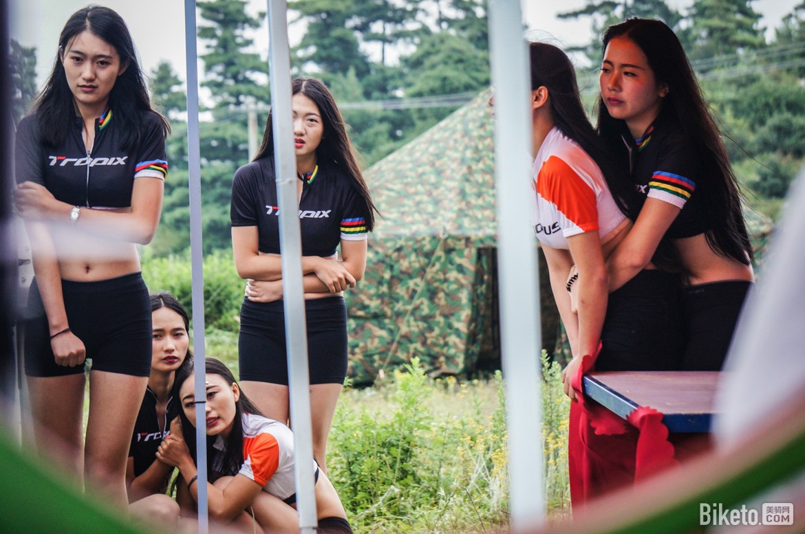 ��·�ˡ��ҷ�,ɽ�س�