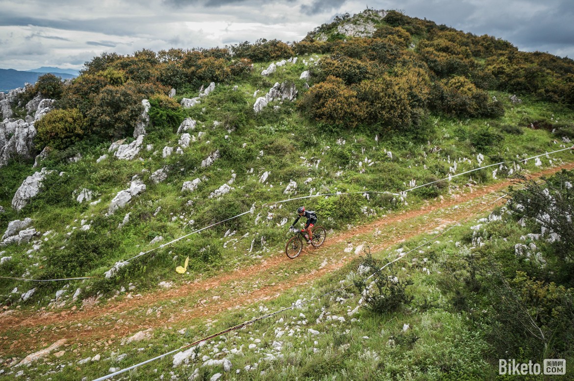 ��·�ˡ��ҷ�,ɽ�س�