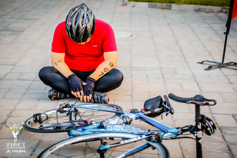 �ﴳ��·,��ͷվ