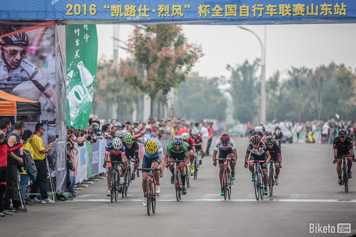 �ҷ�����