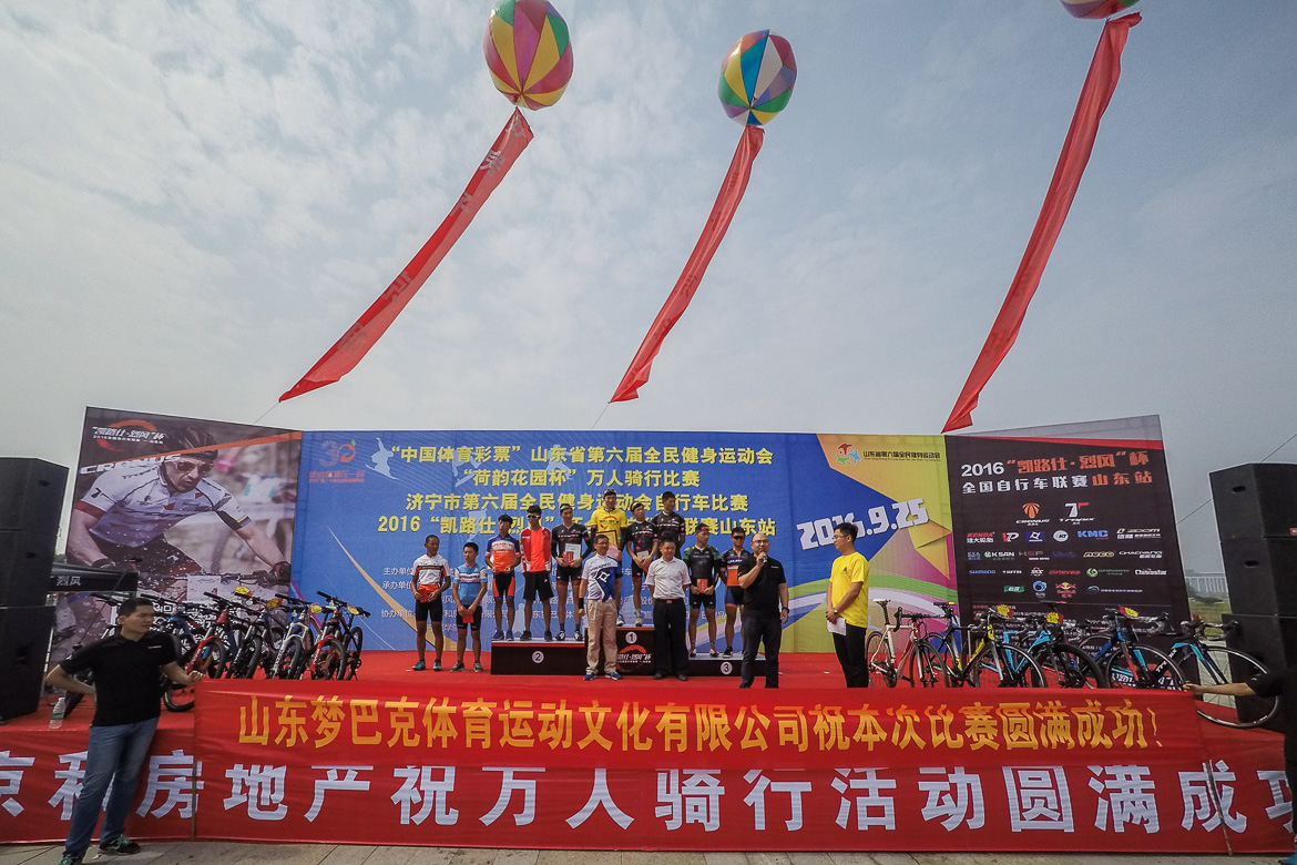 �ҷ�����