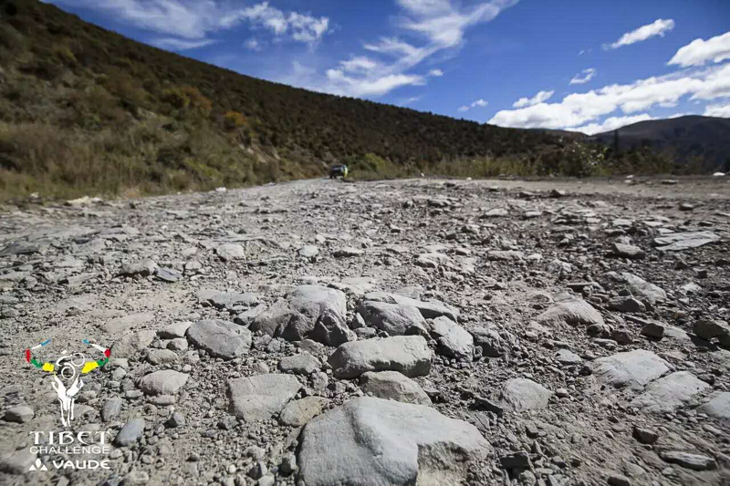 骑闯天路 骑闯天路