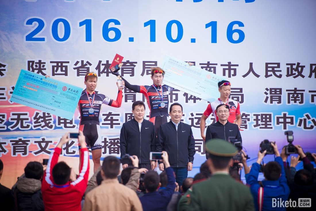 �ٳ������г���,���ʰ�ί����ϯ��,μ����