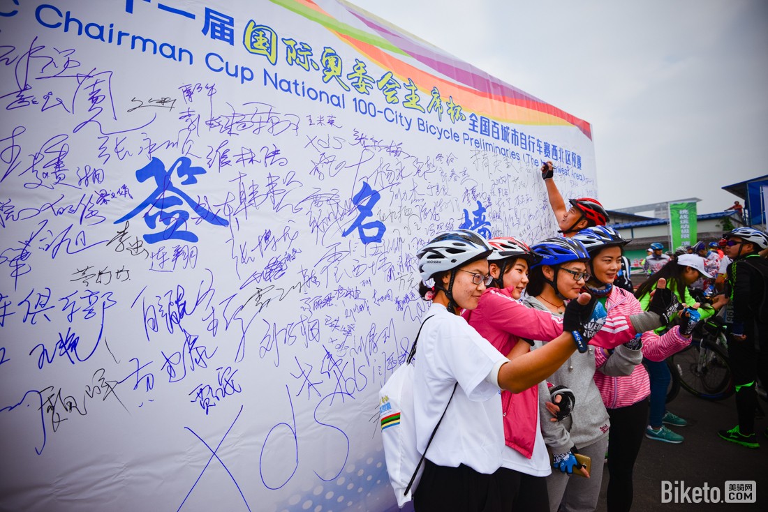 �ٳ������г���,���ʰ�ί����ϯ��,μ����