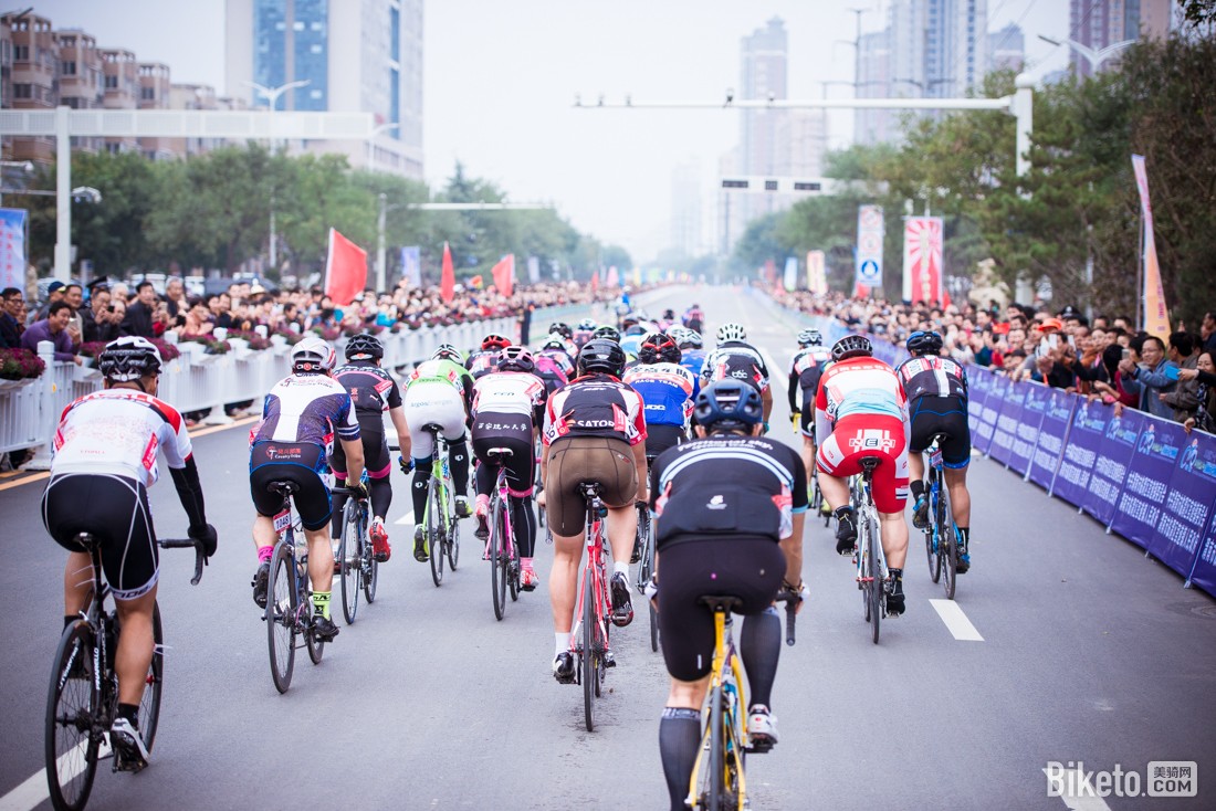 �ٳ������г���,���ʰ�ί����ϯ��,μ����