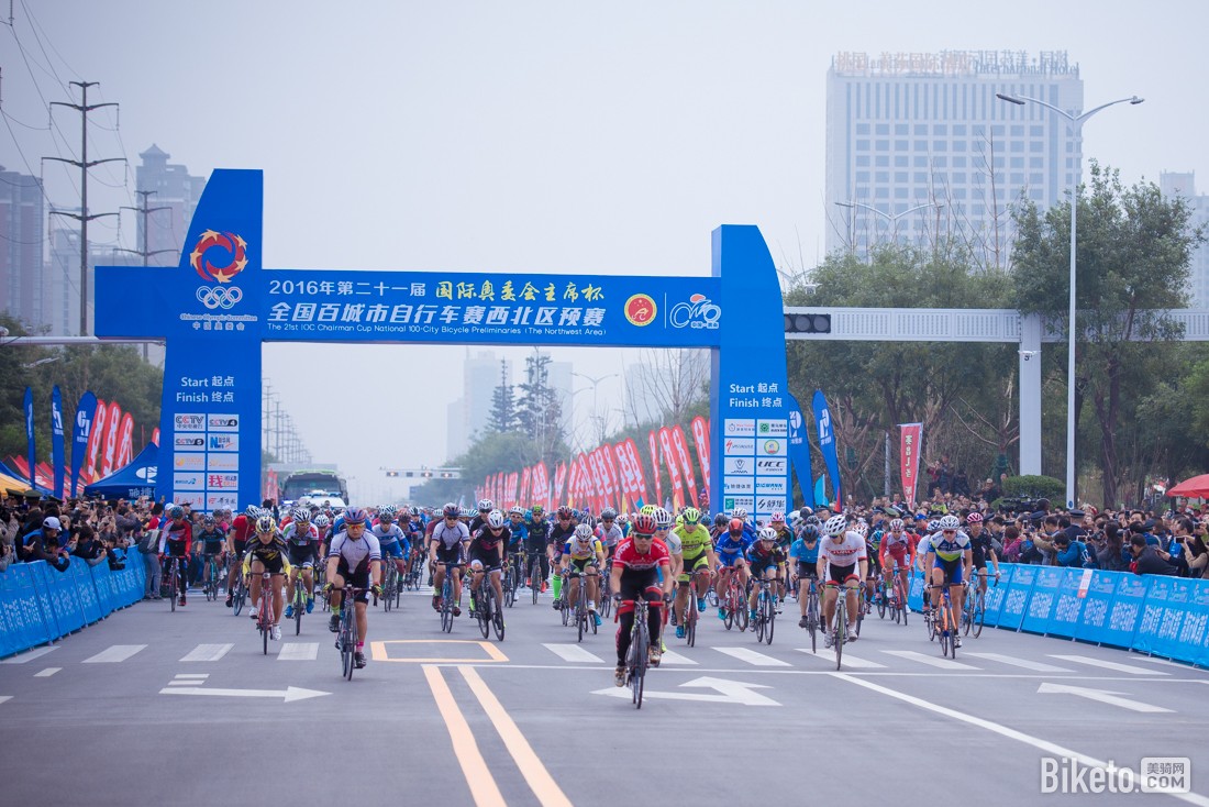 �ٳ������г���,���ʰ�ί����ϯ��,μ����