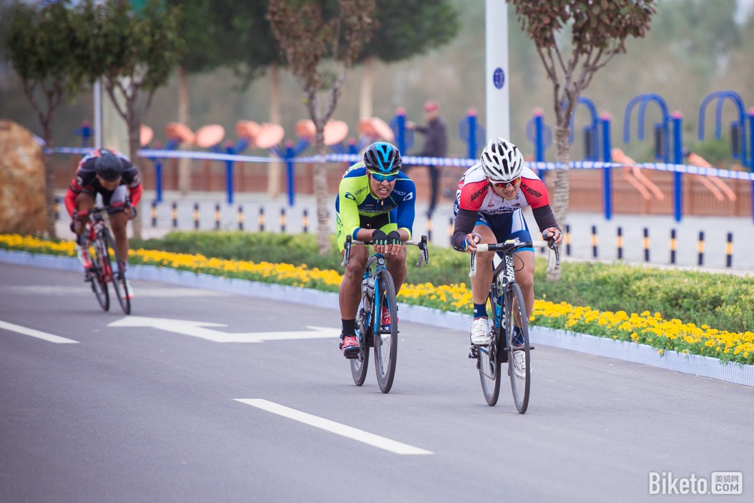 �ٳ������г���,���ʰ�ί����ϯ��,μ����