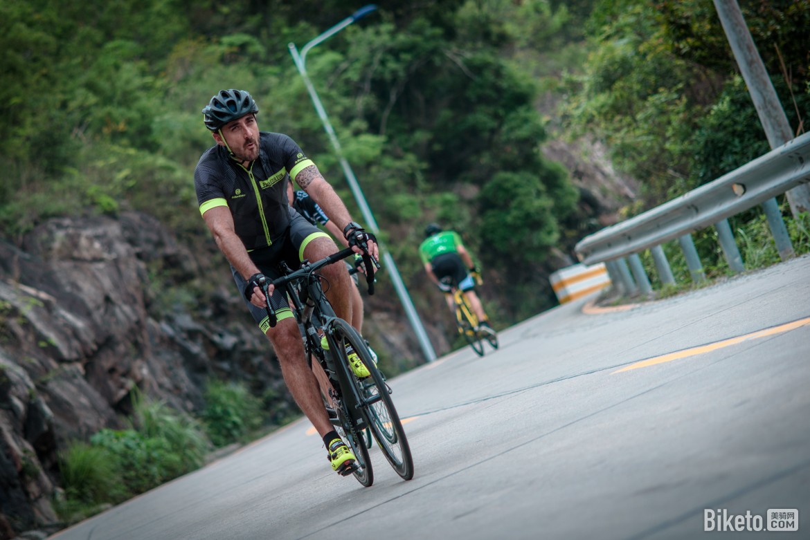 骑闯天路 骑闯天路