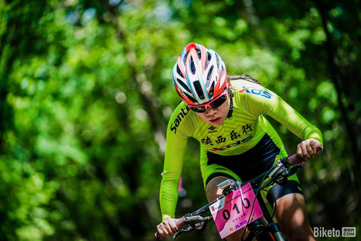 ��ֱ�����������г���������վ