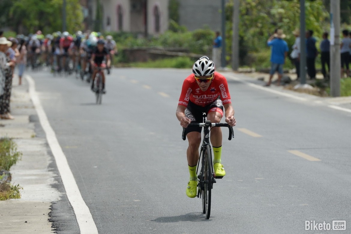 20ھʤĽɭ ˹幫ﴦӴڷ𹥻ڵڸGCѡ׷һ.jpg