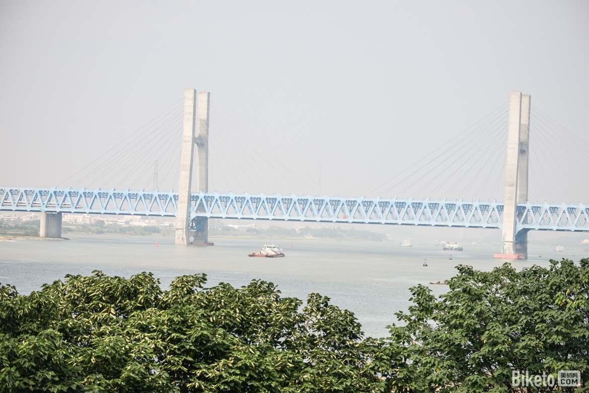 轮动全城千里达 轮动全城千里达