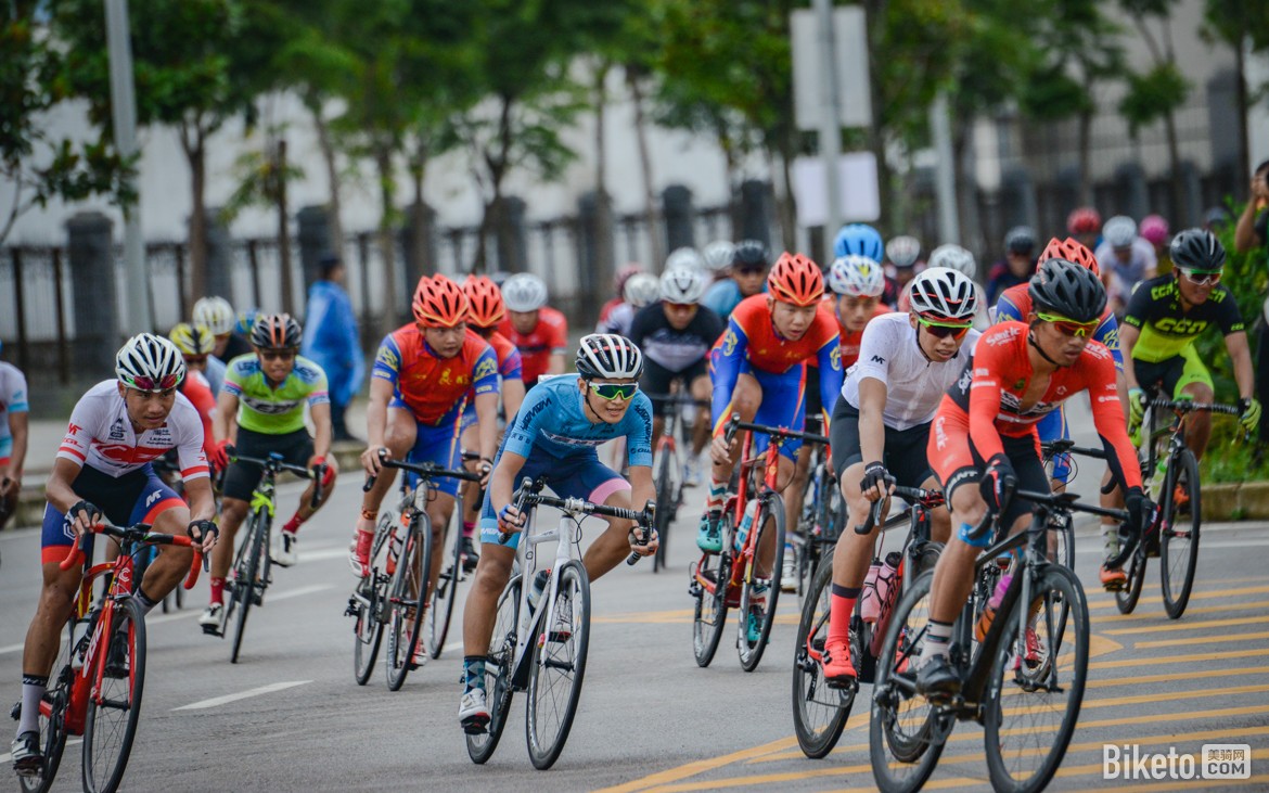 多彩贵州自行车联赛安顺经开区站