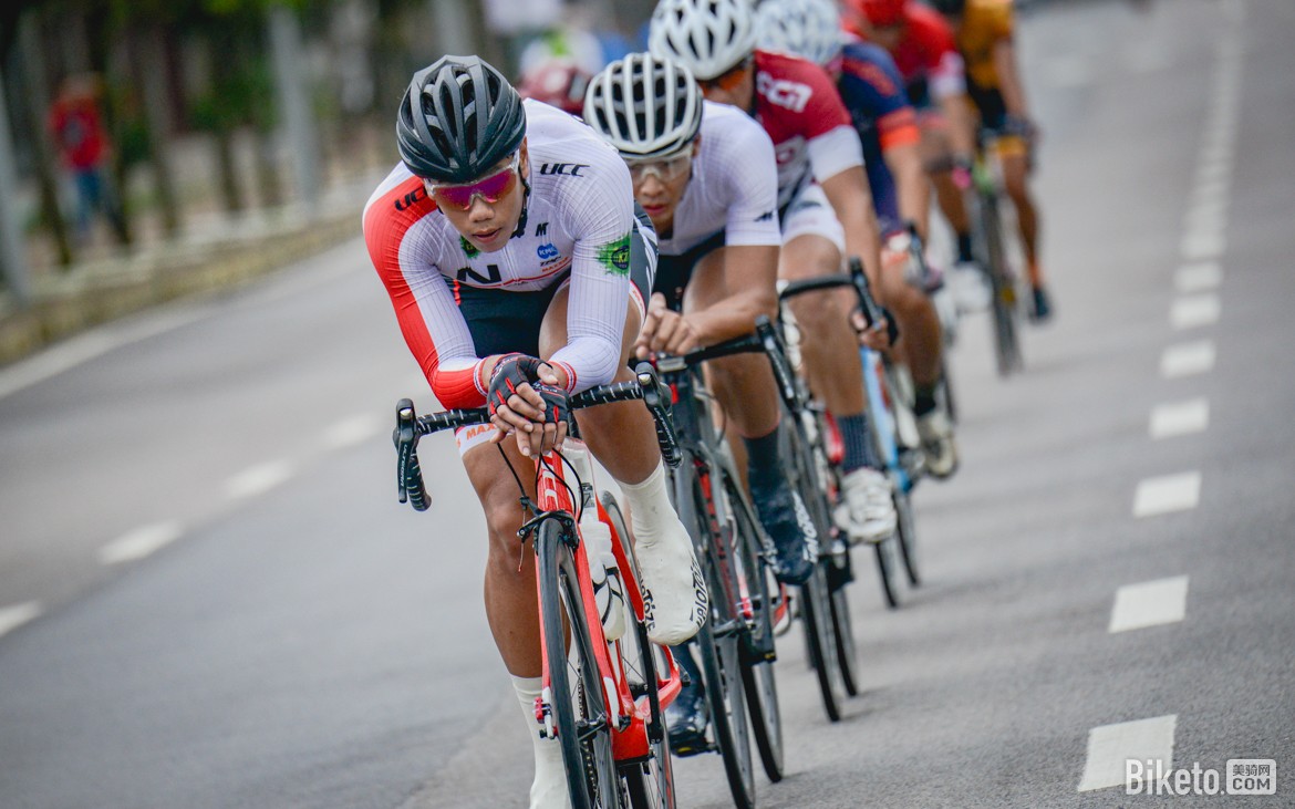 多彩贵州自行车联赛安顺经开区站