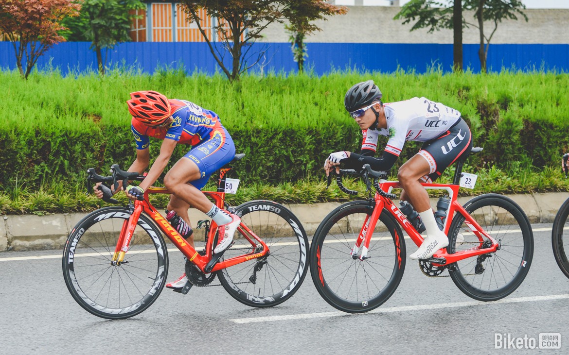 多彩贵州自行车联赛安顺经开区站