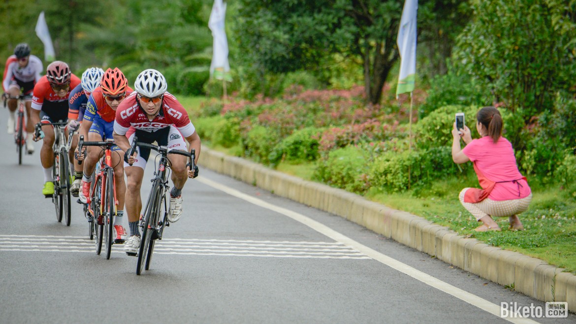 多彩贵州自行车联赛安顺经开区站