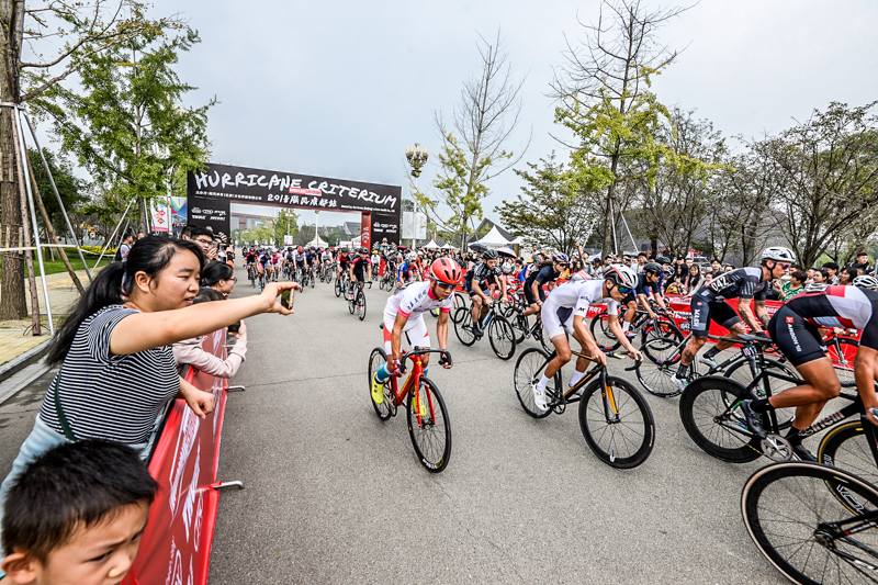 飓风固齿自行车赛
