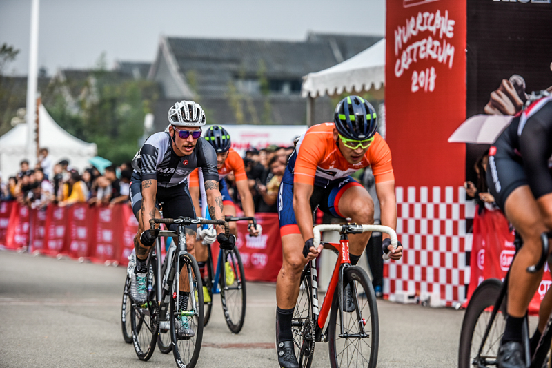 飓风固齿自行车赛