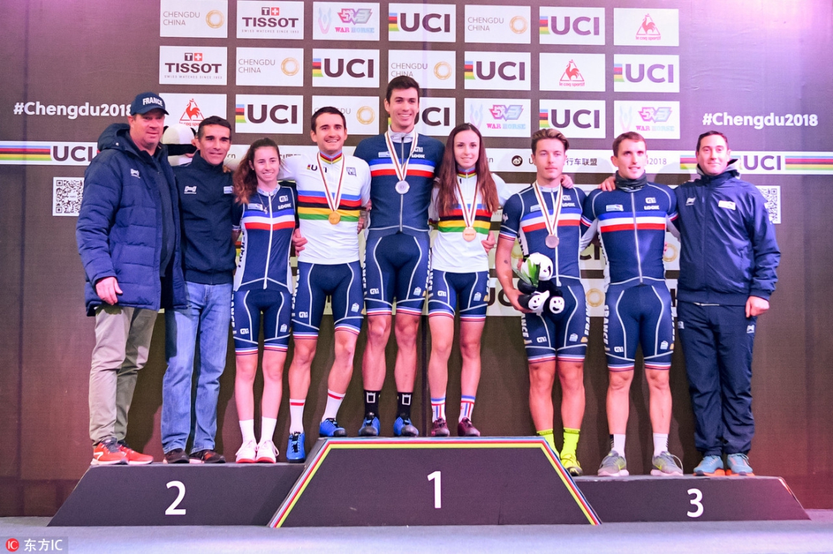 pbu897186_01.jpg pbu897186_01.jpg