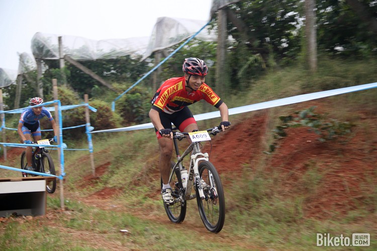 ��ͷ��ɽ��ԽҰ��