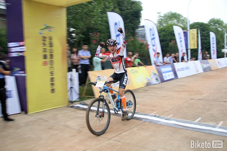 ��ͷɽ����