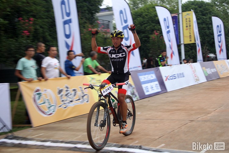 ��ͷ��ɽ��ԽҰ��