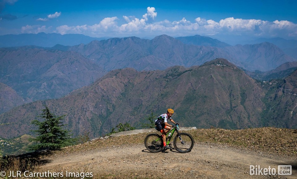 ϲ������ɽ��Ӣ��������