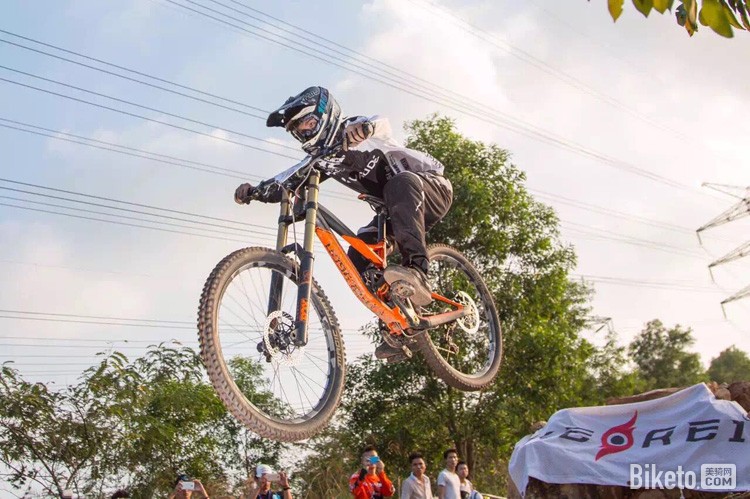 �ٽ���,��ɽ�����ٽ���,�����ٽ���