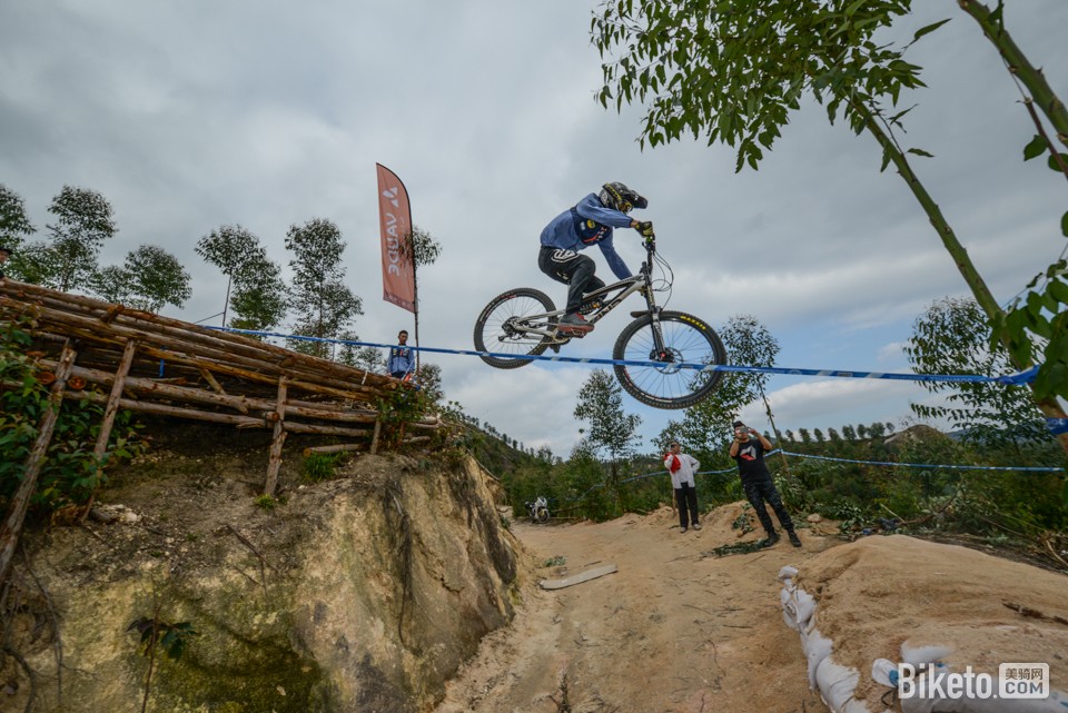 潮州紫莲山国际速降邀请赛 潮州紫莲山国际速降邀请赛