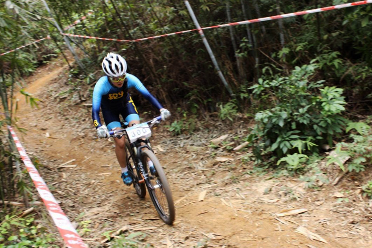 ESSEN�����׽췺���������г�ɽ��ԽҰ������