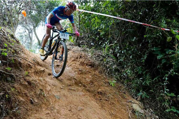 ESSEN�����׽췺���������г�ɽ��ԽҰ������