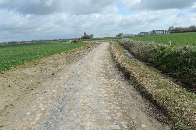 巴黎-鲁贝,坎切拉拉,古典赛 巴黎-鲁贝,坎切拉拉,古典赛