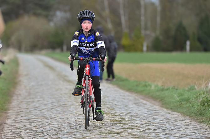 巴黎-鲁贝,坎切拉拉,古典赛 巴黎-鲁贝,坎切拉拉,古典赛