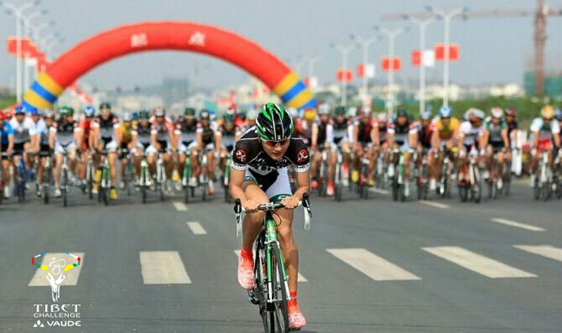 骑闯天路 骑闯天路