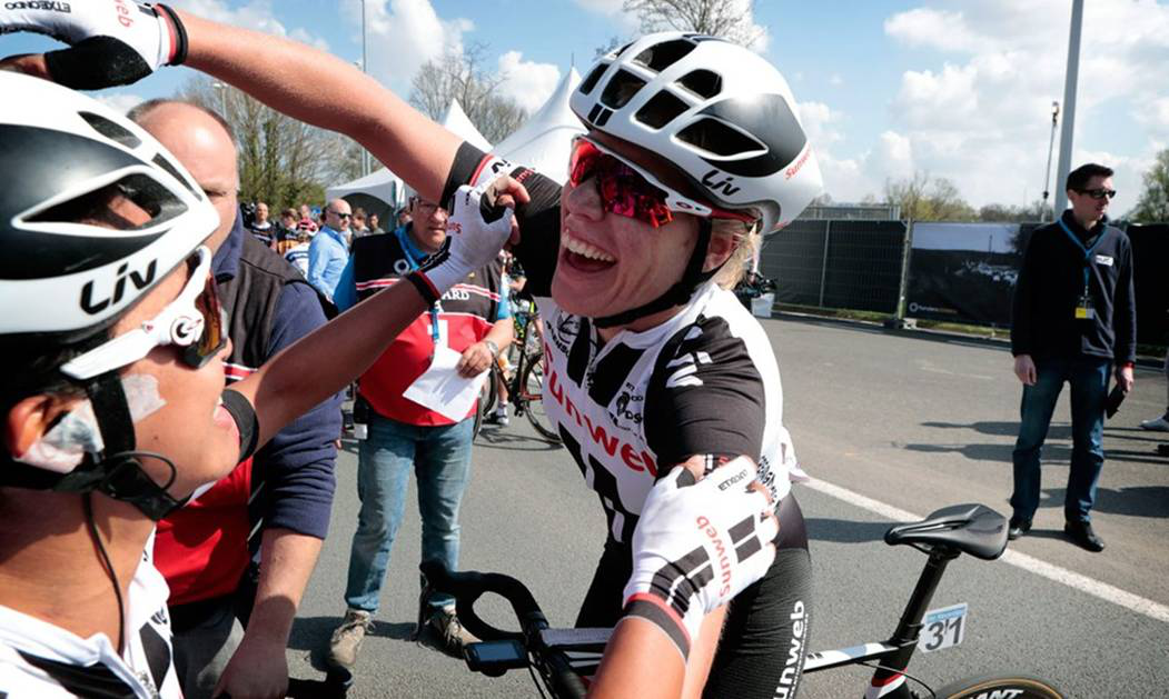 ������˹,�ݰ���