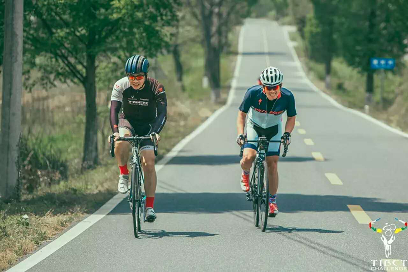 骑闯天路 骑闯天路
