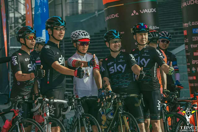 骑闯天路 骑闯天路