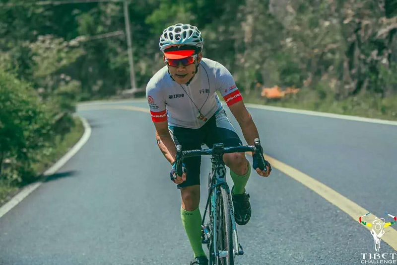 骑闯天路 骑闯天路